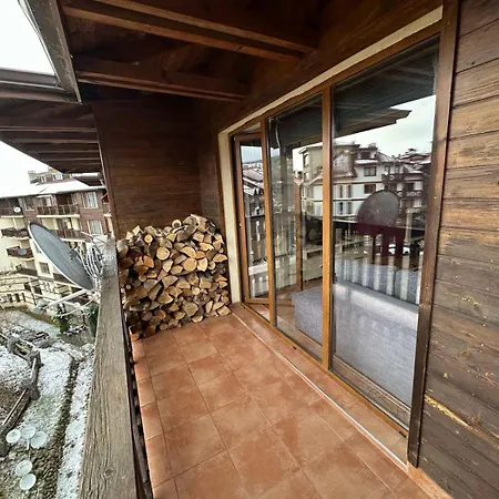 Penthouse 2 Bedroom W Fireplace شقة بانسكو