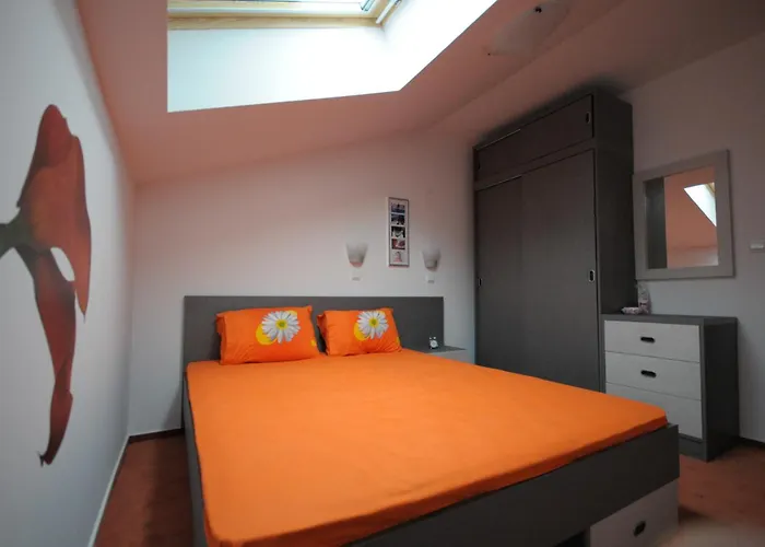 Penthouse 2 Bedroom W Fireplace Appartamento Bansko